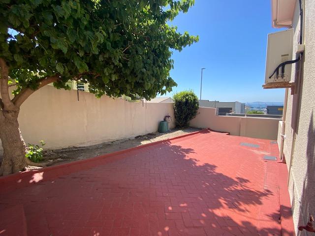 8 Bedroom Property for Sale in Walmer Estate Western Cape